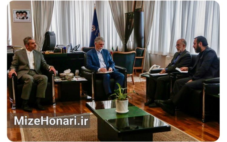 نشست کنگره شهدای هنرمند با حضور سیدعباس صالحی وزیر فرهنگ و ارشاد اسلامی و مسئولان فرهنگی و هنری